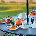 Hotel La Vie En Rose Glamping Colombiers-du-Plessis