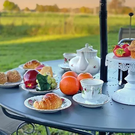 Hotel La Vie En Rose Glamping Colombiers-du-Plessis