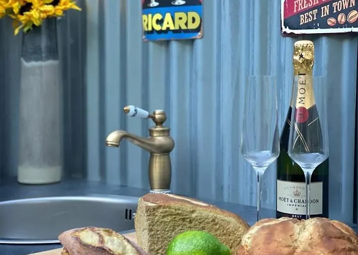 La Vie En Rose Glamping *